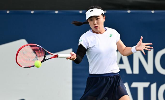 他们深入研 他们深入研