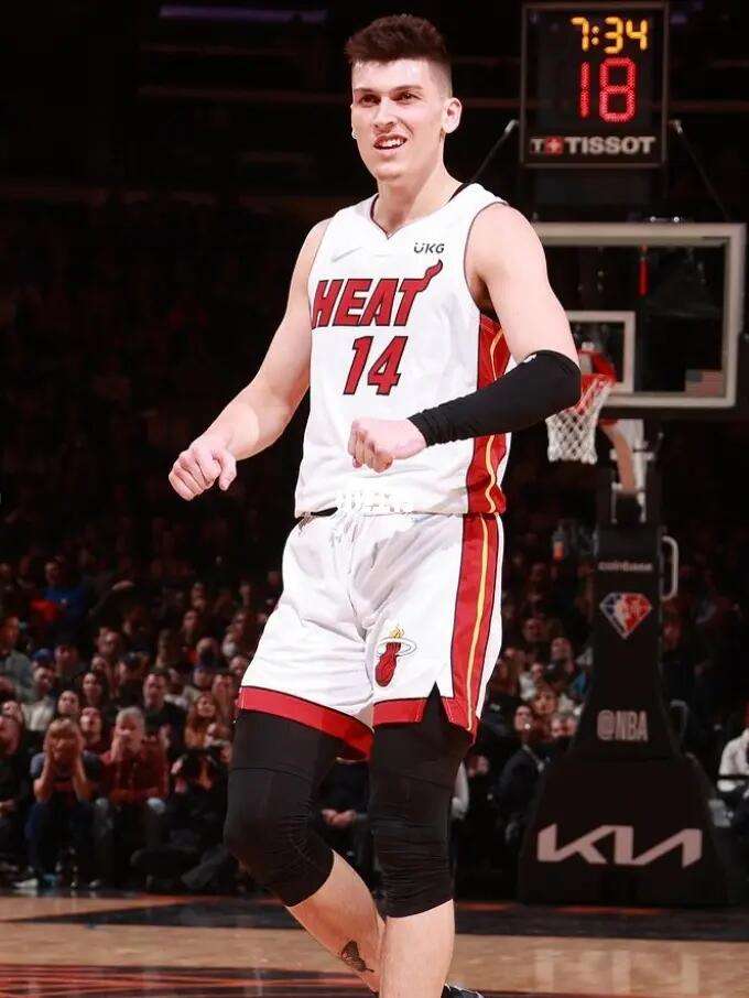 俗的表现 俗的表现