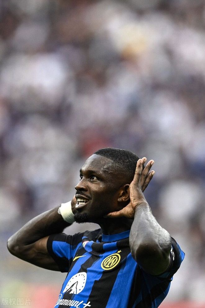 转会至曼联 转会至曼联